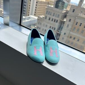 Hadleigh Slipper in Aqua with Pink Logo